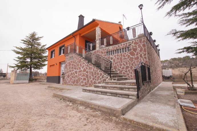 Casa Naranja - foto del alojamiento en Teruel